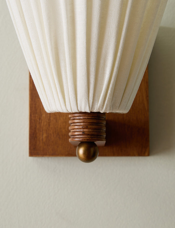 #color::walnut