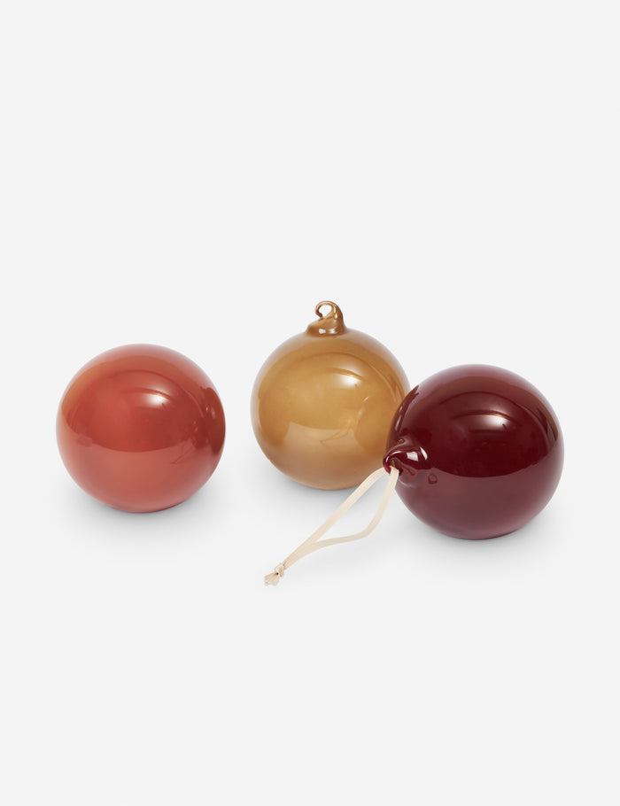 #color::opaque #size::large