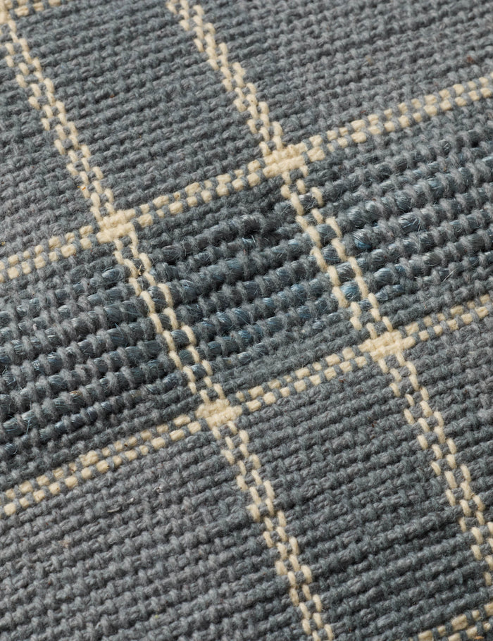 #color::blue-and-multi #size::13--x-21- #insert::down #insert::polyester