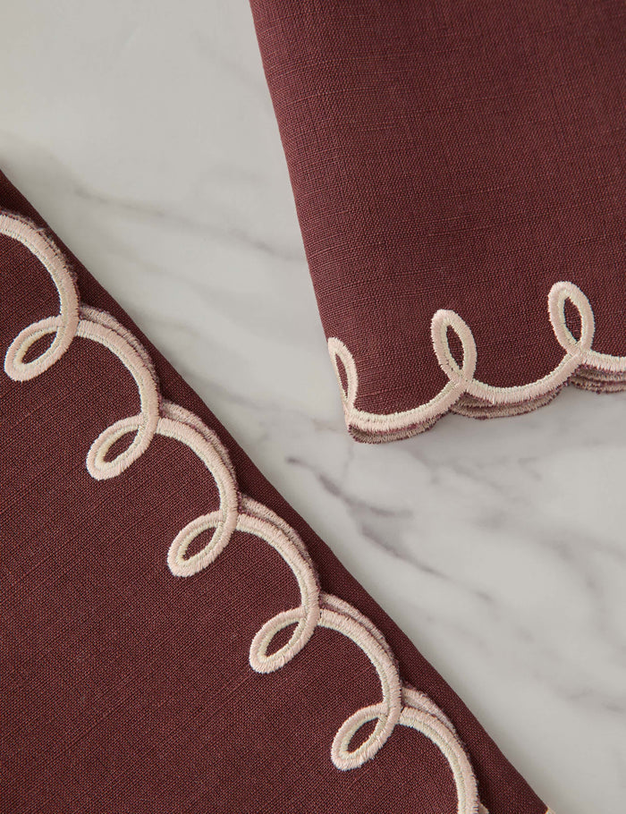 #color::mulberry #style::napkin--set-of-4