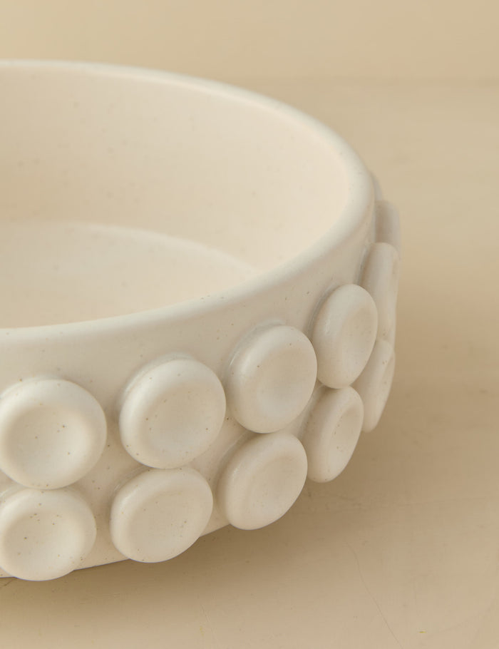 #color::ivory