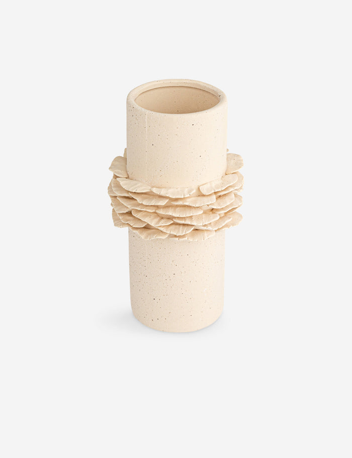 #color::cream
