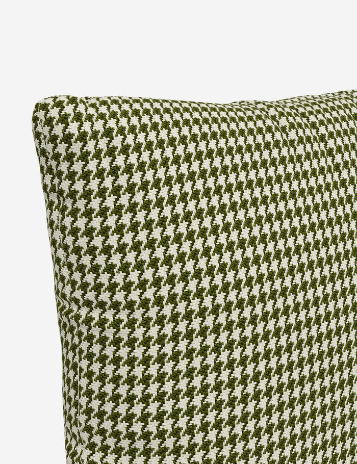 #color::avocado #size::18--x-18- #insert::polyester #insert::down