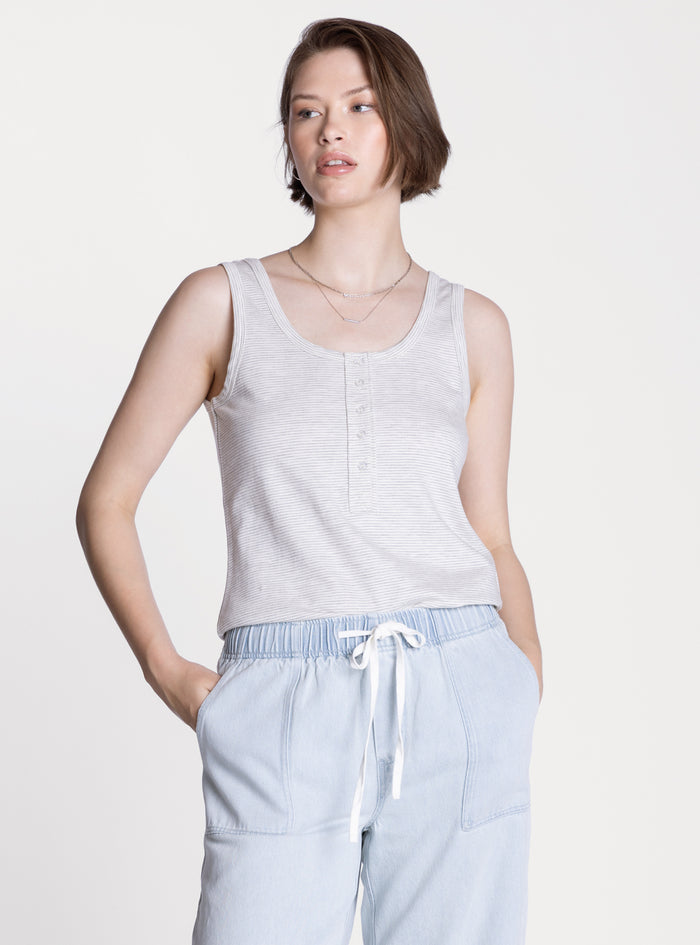 #color_ht-grey-stripe