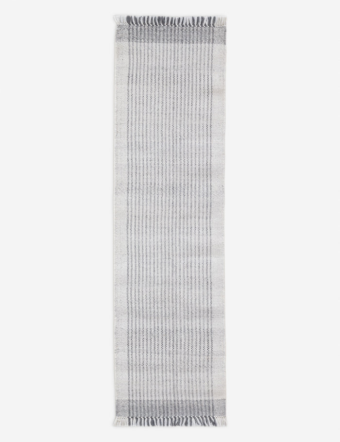 #color::gray #size::2-3--x-8--runner