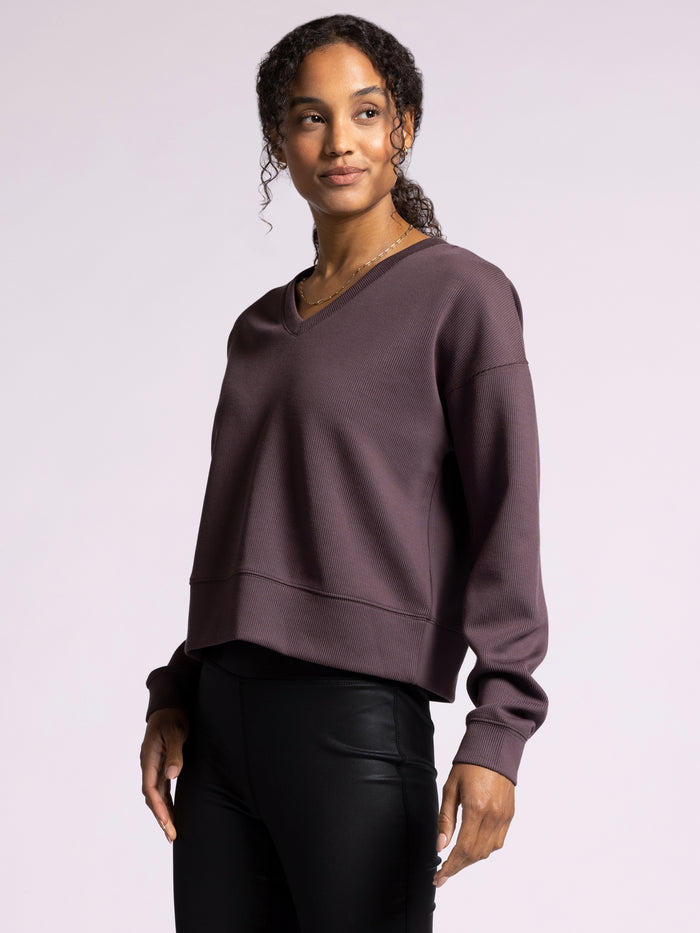 MARTINA V-NECK PULLOVER