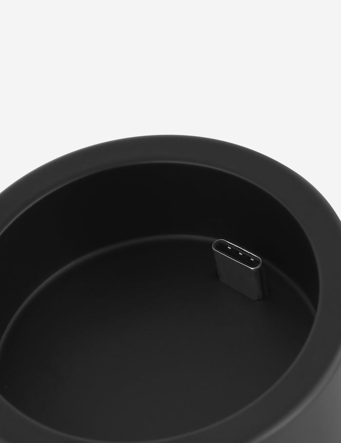 #color::black #size::single
