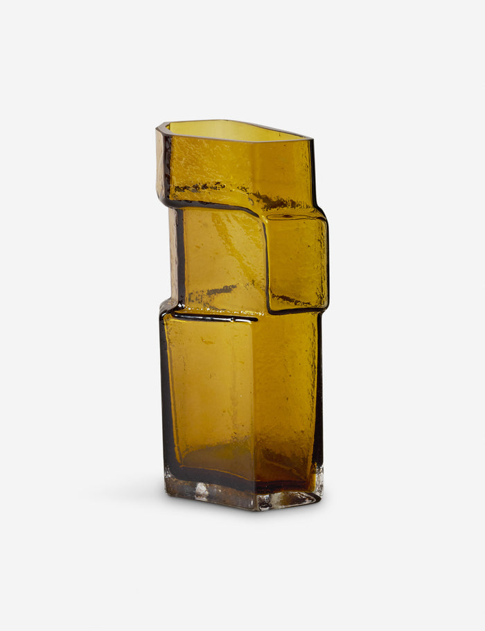 #color::amber #size::small