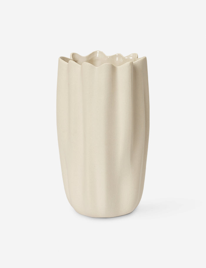 #color::ivory