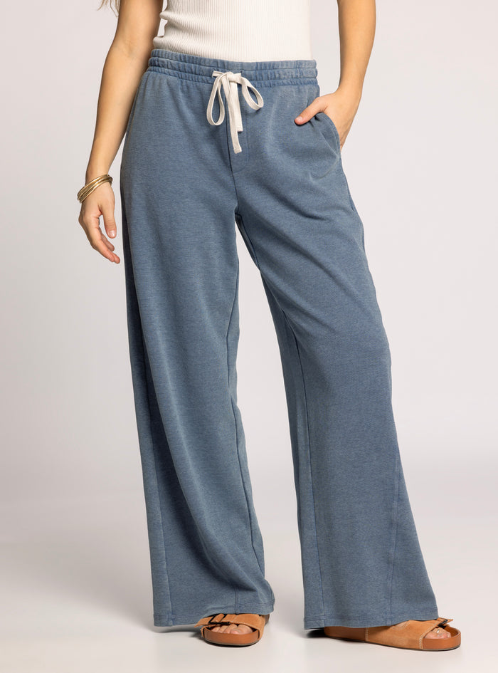 #color_washed-denim-blue