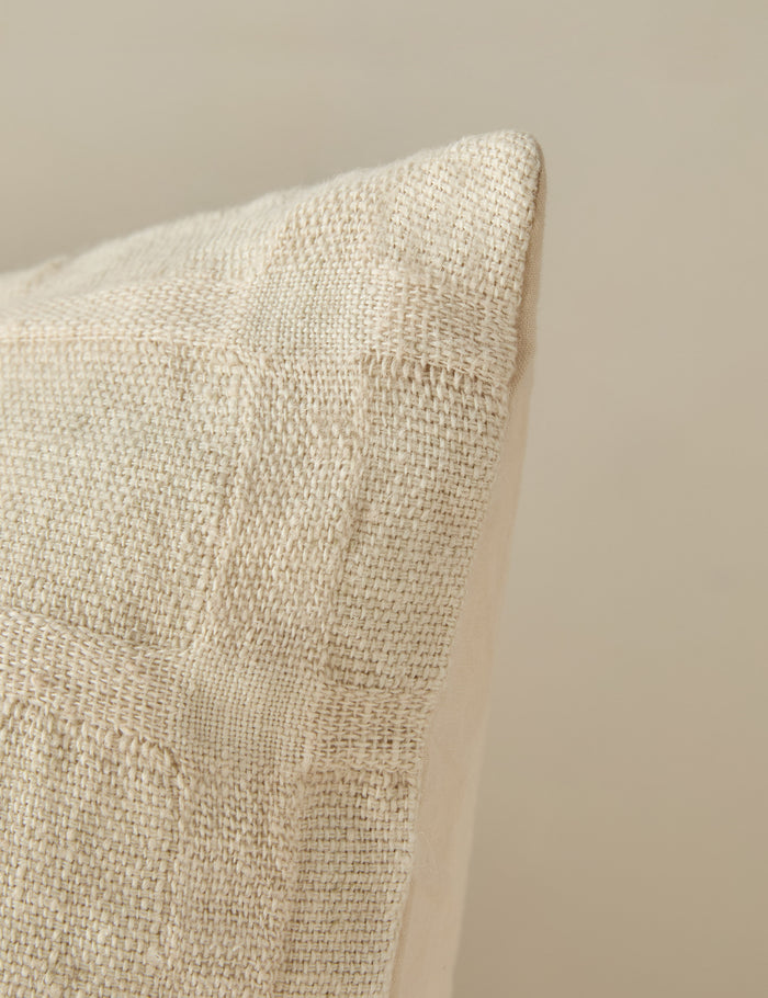 #color::cream #size::euro #size::standard #size::king