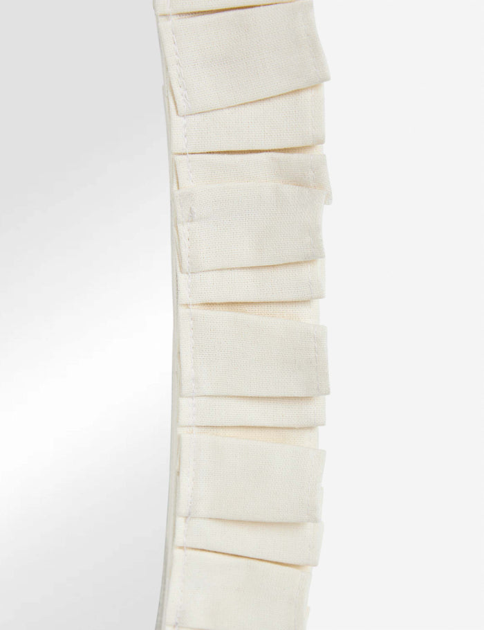 #color::ivory
