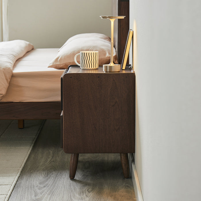 Remington 42cm Catalpa Wood Side Table/Bedside Table For Bedroom Walnut Color