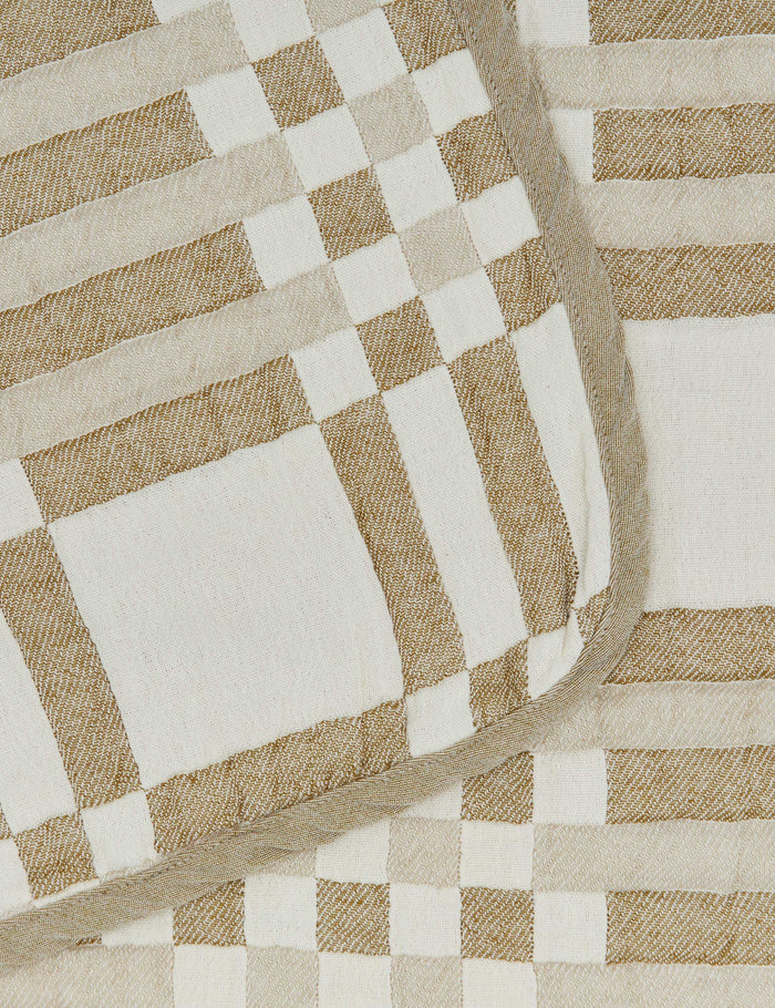 #color::ivory-and-flax #size::king #size::queen