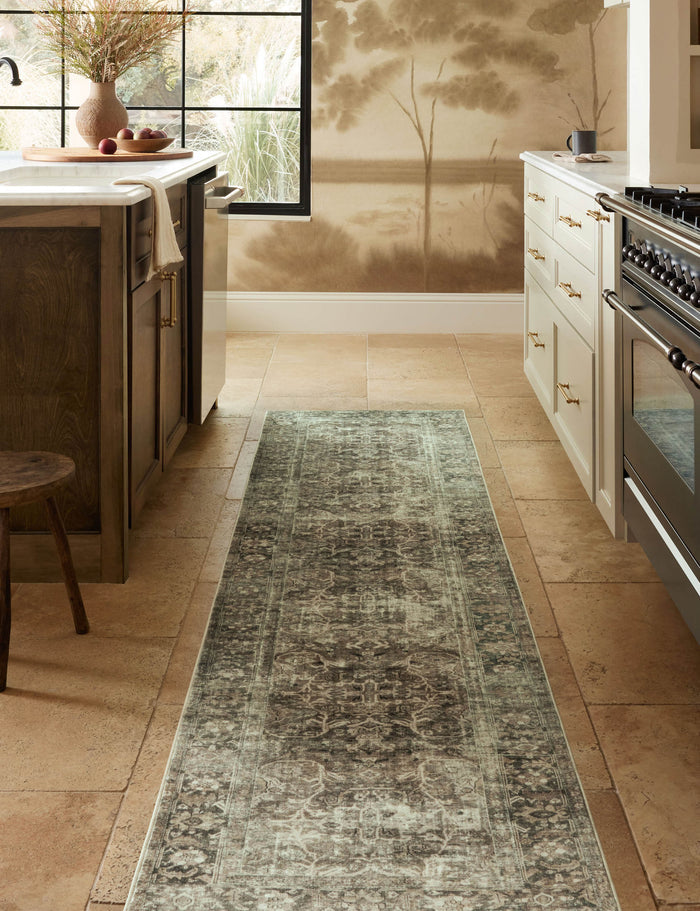 #color::pebble-and-taupe #size::2-3--x-7-6--runner #size::2-3--x-9-6--runner #size::2-3--x-11-6--runner