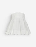 #color::white #size::small