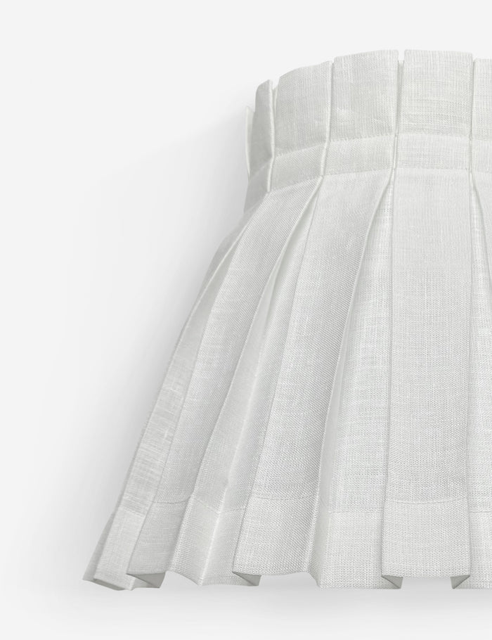 #color::white #size::small #size::large