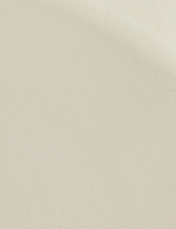 #color::ivory