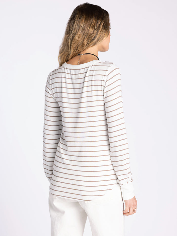#color_ivory-light-brown