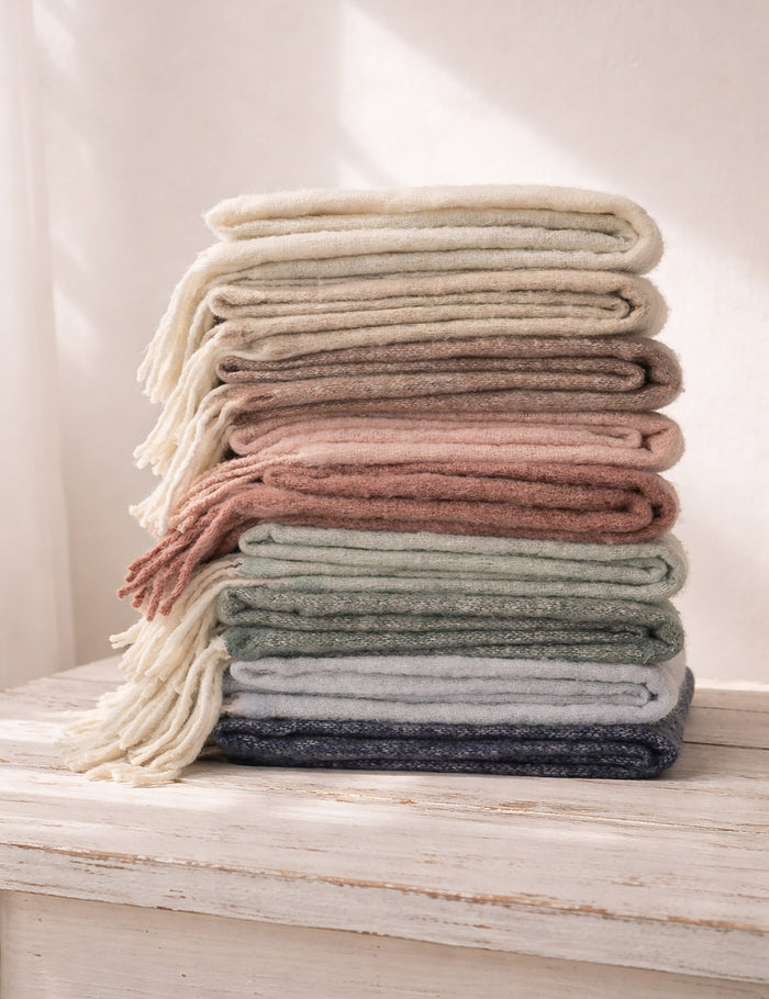 #color::moss #color::dusty-rose #color::oatmeal