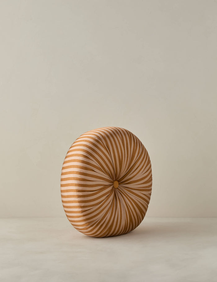 #color::gold-and-champagne #style::round