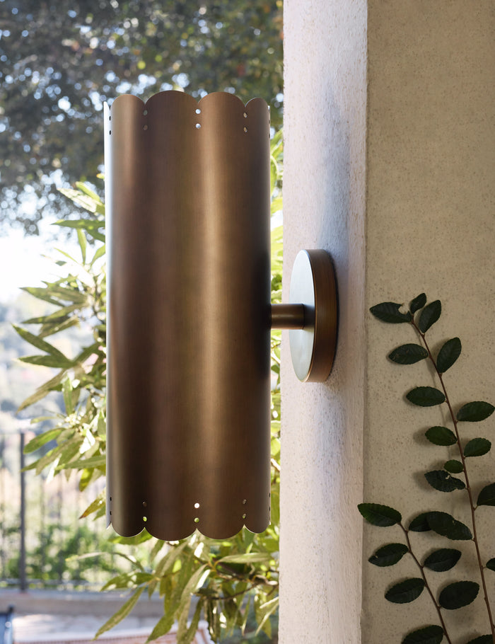 #color::aged-brass