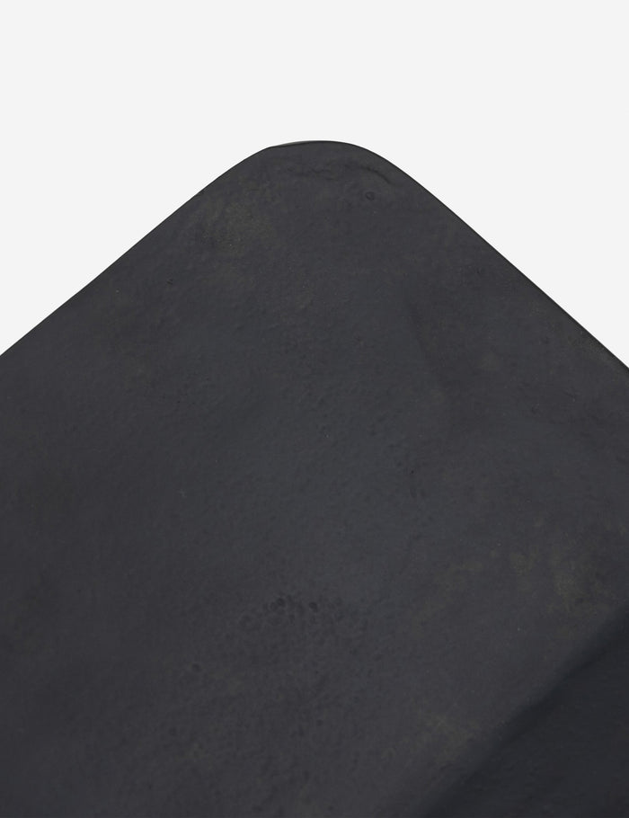 #color::black