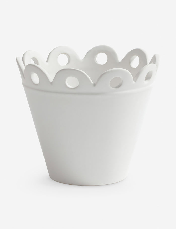 #color::white #size::large