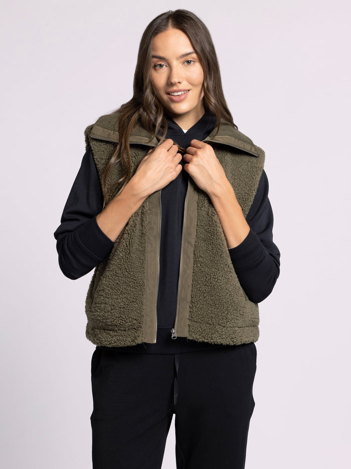 TRISTA VEST