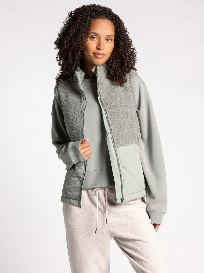 TUNDRA VEST