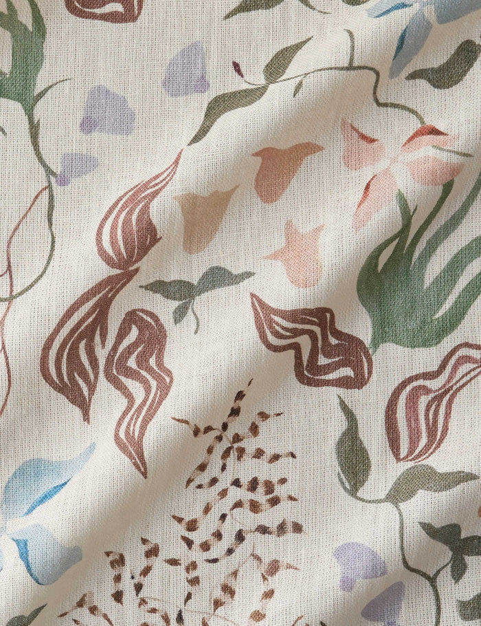 #color::ivory