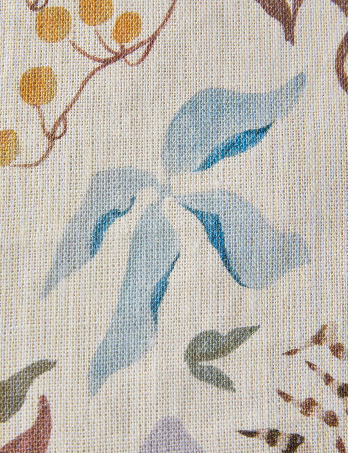 #color::ivory