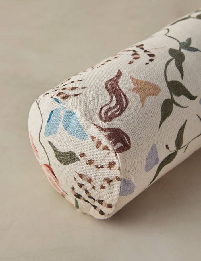 #color::ivory #style::bolster #style::long-bolster