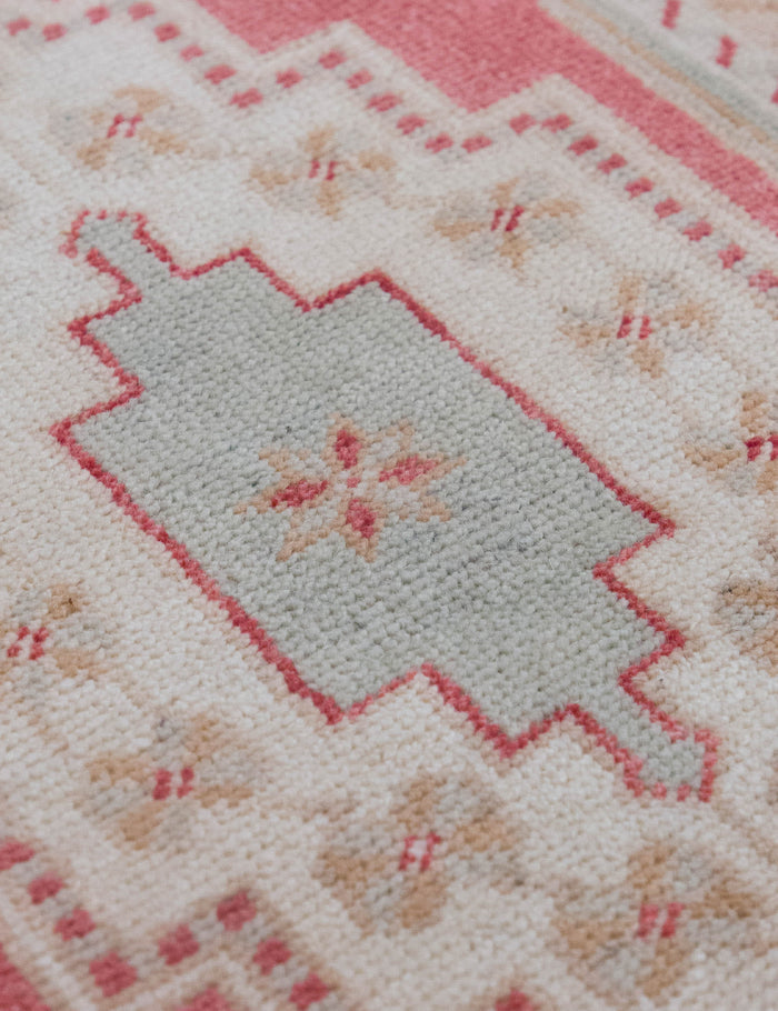 Vintage Turkish Hand-Knotted Wool Mini Rug No. 309, 1'7" x 3'