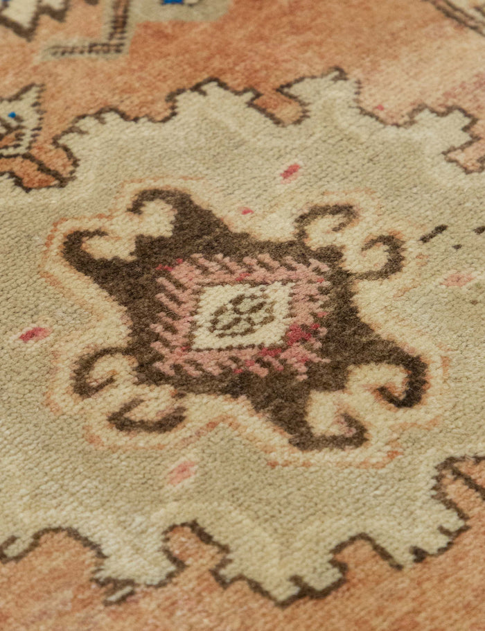 Vintage Turkish Hand-Knotted Wool Mini Rug No. 320, 1'6" x 3'4"