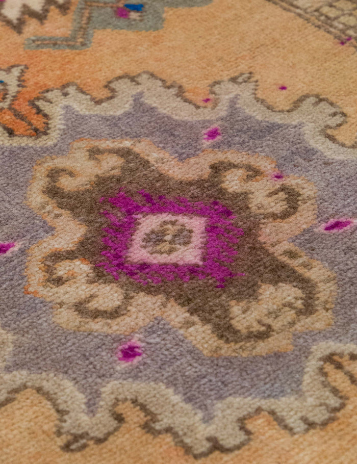 Vintage Turkish Hand-Knotted Wool Mini Rug No. 328, 1'5" x 3'5"
