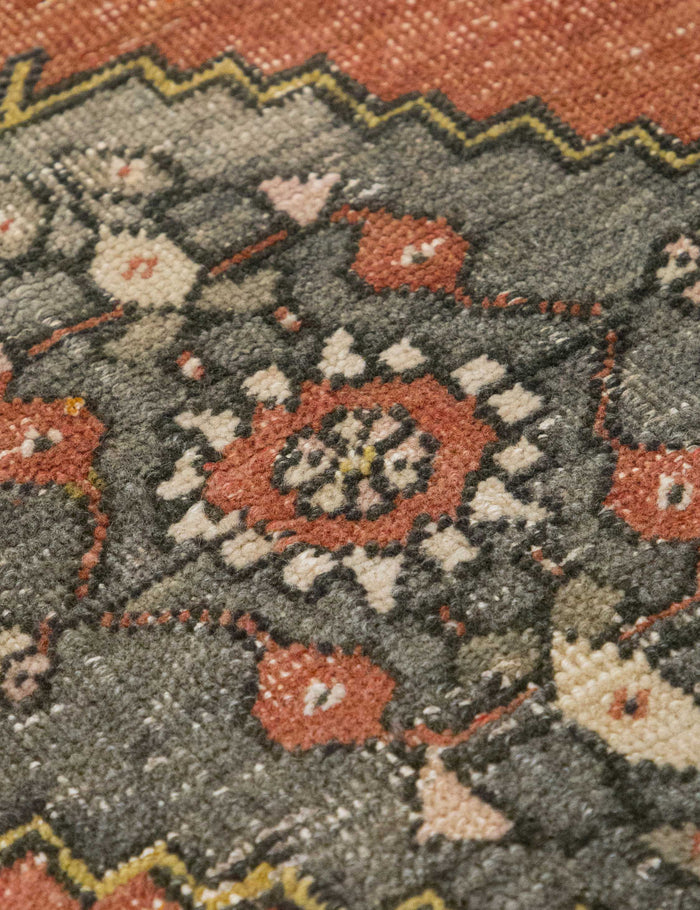 Vintage Turkish Hand-Knotted Wool Mini Rug No. 329, 1'6" x 3'4"