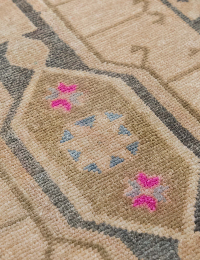Vintage Turkish Hand-Knotted Wool Mini Rug No. 332, 1'4" x 3'6"