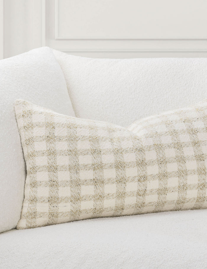 #color::beige #style::lumbar