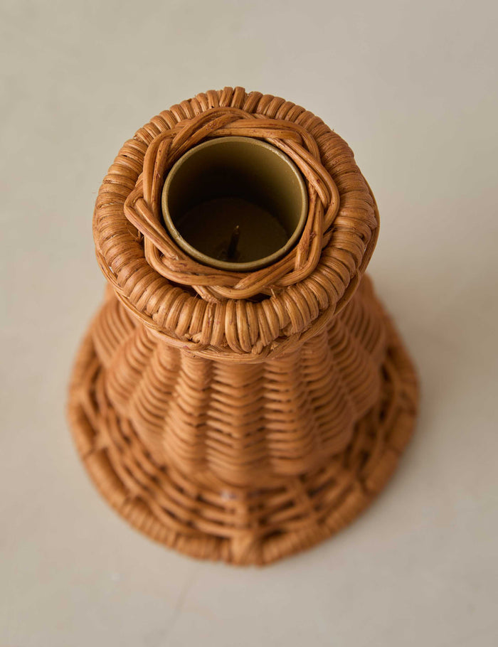 #color::ginger #size::large