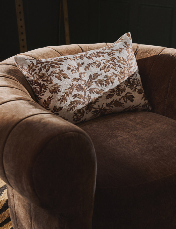 #color::brown #style::lumbar